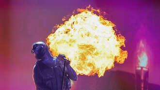 Farruko da primero y publica su 'tiraera' contra Anuel 