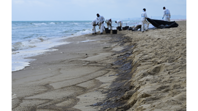 SPAIN-SEA-POLLUTION