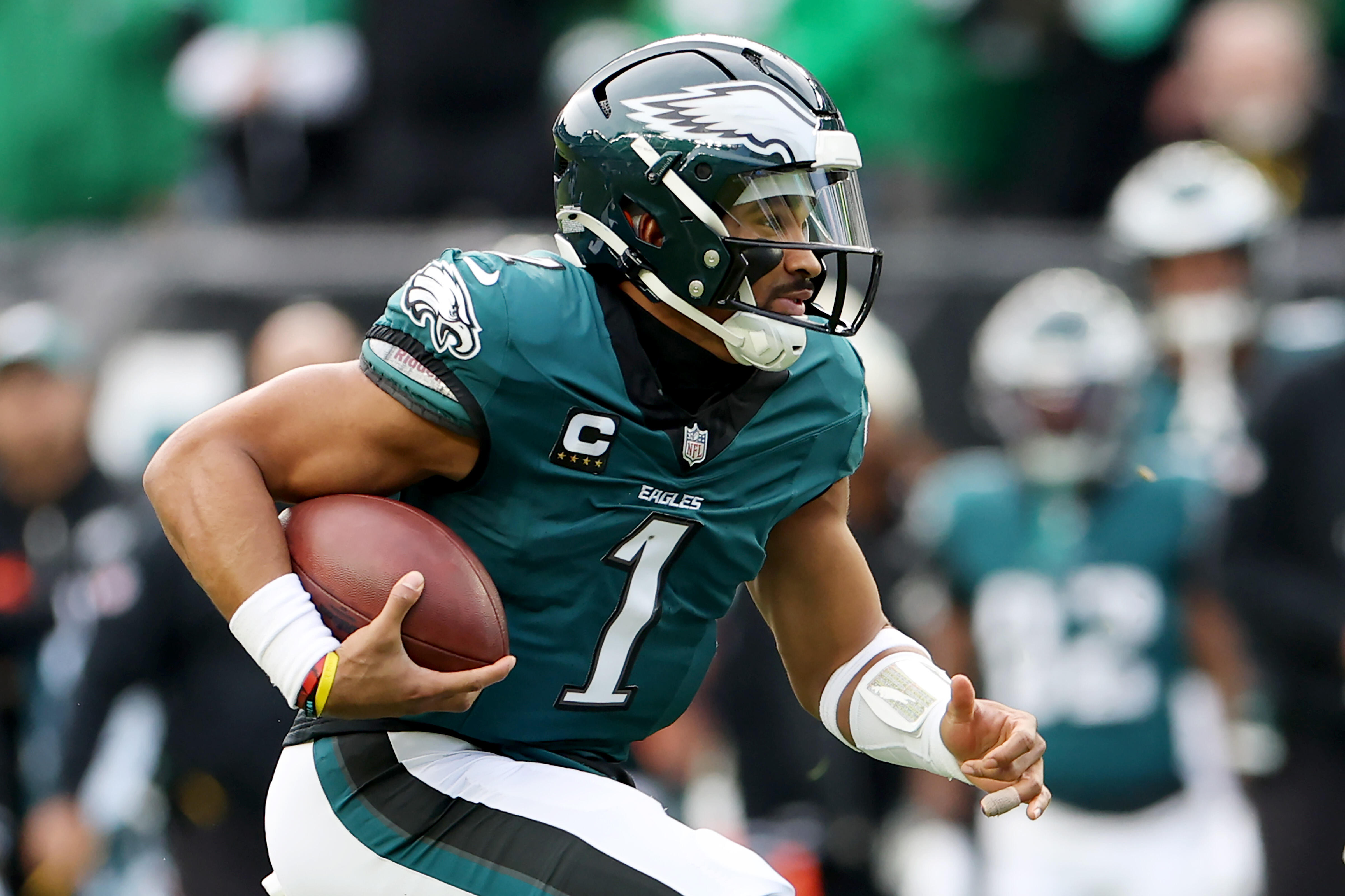 Eagles Vs. Steelers Week 15 Predictions, Odds And Stats | IHeart Sports