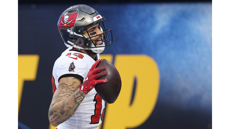 Tampa Bay Buccaneers v Los Angeles Chargers