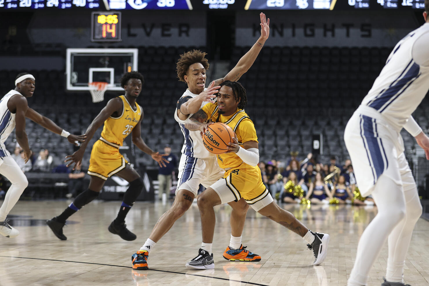 Long Beach v UC Davis