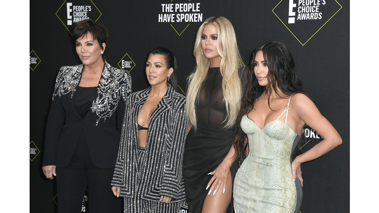 2019 E! People's Choice Awards - Arrivals