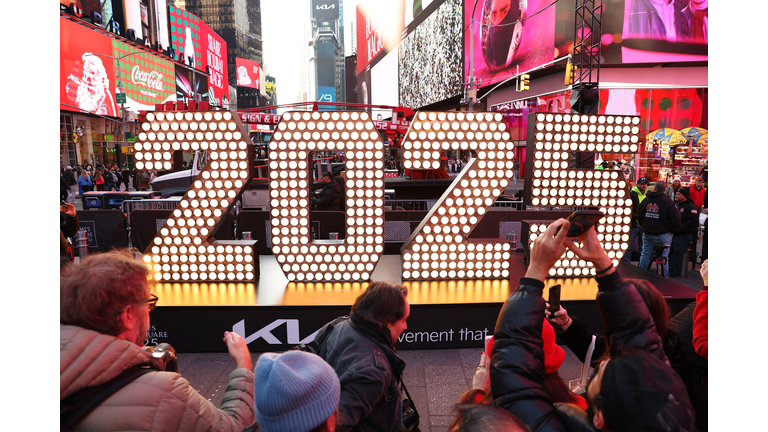 Times Square Numeral Arrival For New Year's Eve