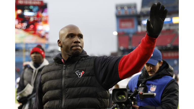 Houston Texans v Tennessee Titans