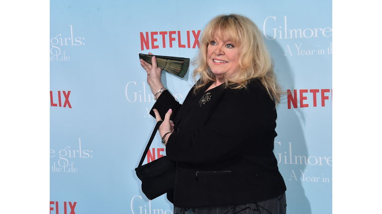 Premiere Of Netflix's "Gilmore Girls: A Year In The Life" - Arrivals