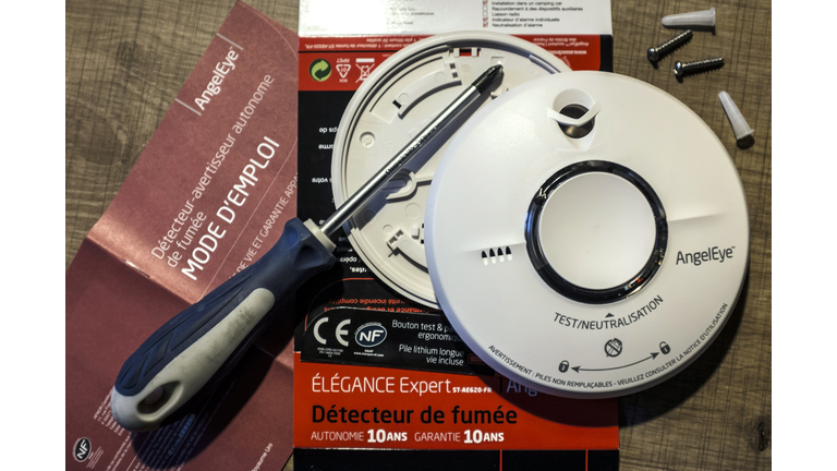 FRANCE-SECURITY-FIRE-SMOKE-DETECTORS