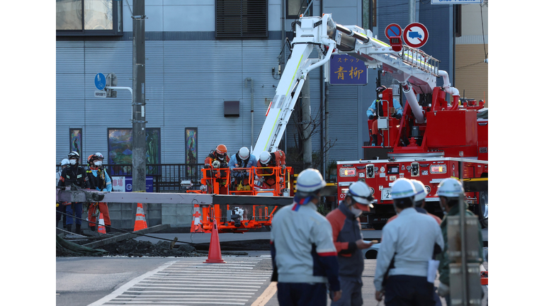 JAPAN-ACCIDENT-EMERGENCY-SINKHOLE