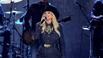 WATCH Miranda Lambert Reads "Mean Tweets"