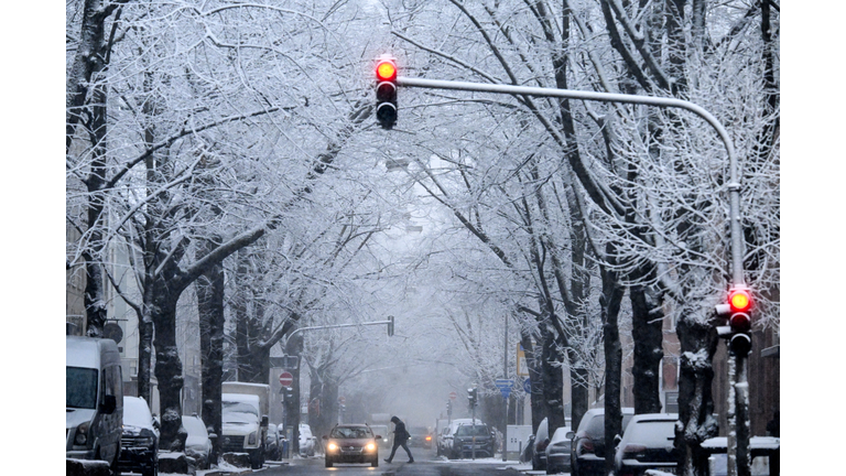 GERMANY-WEATHER-WINTER-SNOW