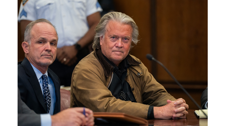 TOPSHOT-US-POLITICS-JUSTICE-BANNON