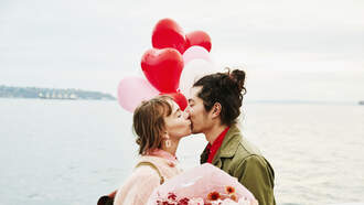 Valentine’s Day Dealbreakers And Gifts People Want Most