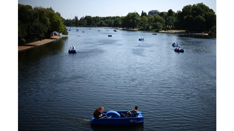 BRITAIN-WEATHER-CLIMATE-HEAT