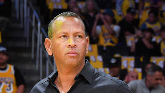 Alex Rodriguez has mad basketball skills
