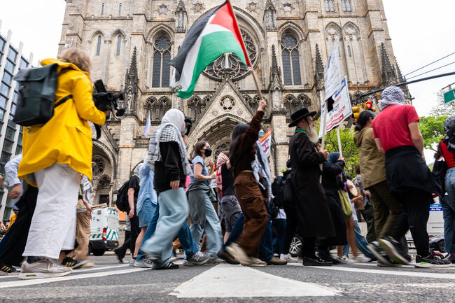 War In Gaza Continues To Spark Tenions Around NYC College Campuses