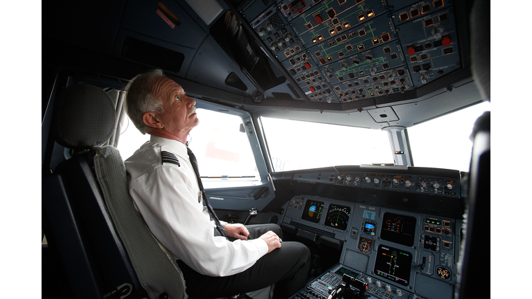 Capt. Sullenberger Returns To Cockpit Months After Hudson River Landing