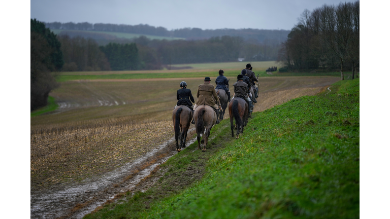 North Cotswold Hunt Meets On New Year's Day