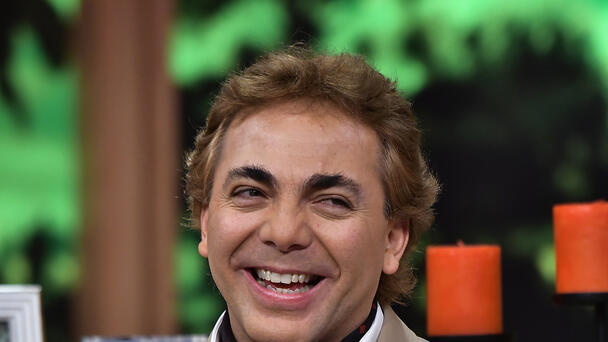 Cristian Castro quiere terminar la escuela secundaria 