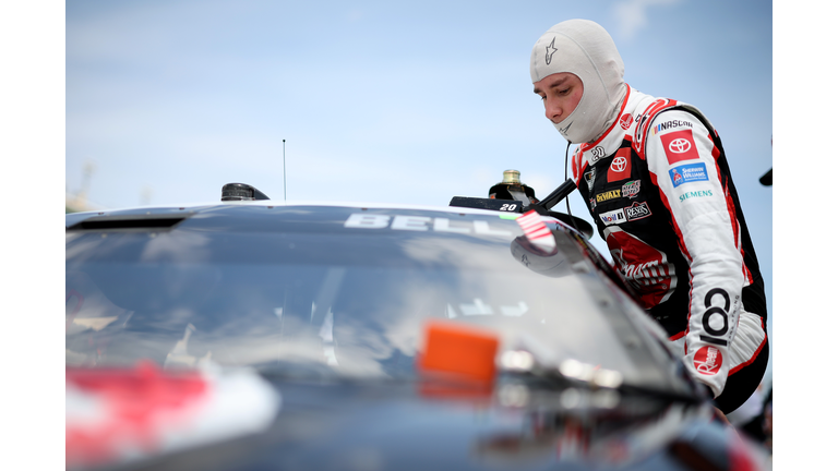 NASCAR Cup Series Straight Talk Wireless 400 - Qualifying