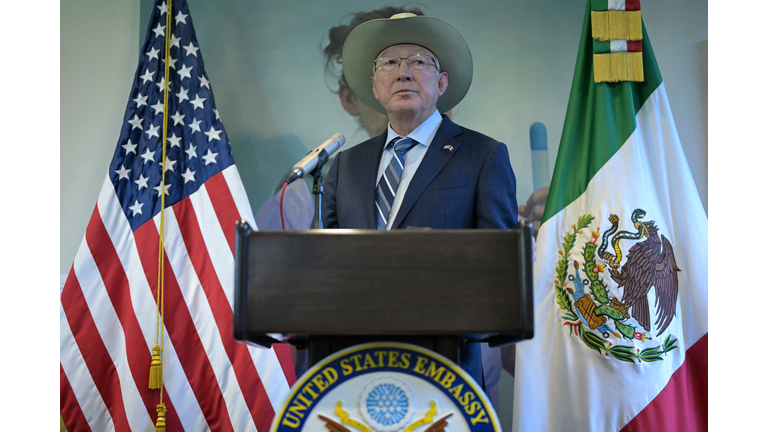 MEXICO-US-DIPLOMACY-SALAZAR-PRESSER