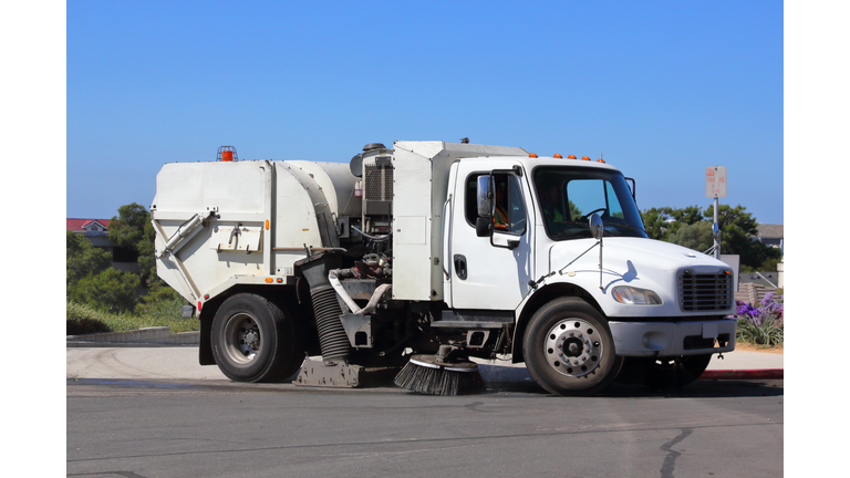 Street Sweeper, Sweeping the Street