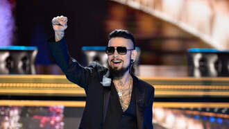 Dave Navarro & Vanessa DuBasso Marry in Gothic-Inspired Wedding