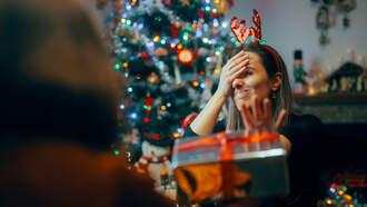 Great Gifts To Get The Holiday Host