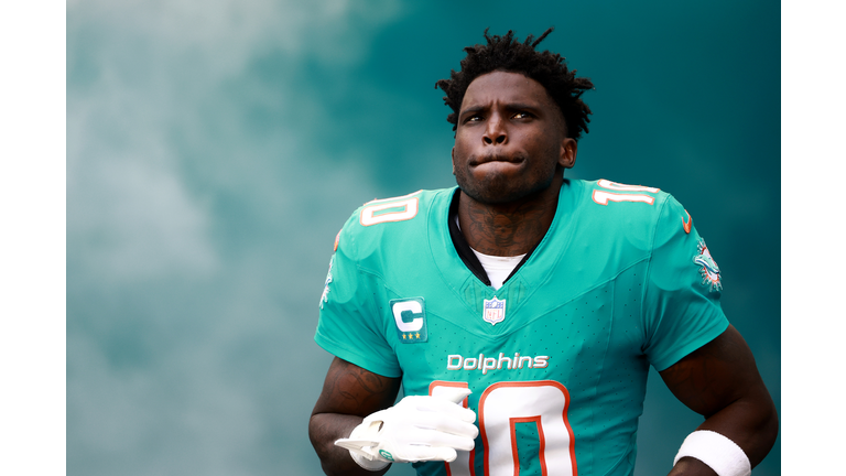 San Francisco 49ers v Miami Dolphins