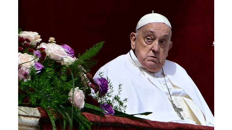 TOPSHOT-VATICAN-RELIGION-URBI-ORBI-EASTER