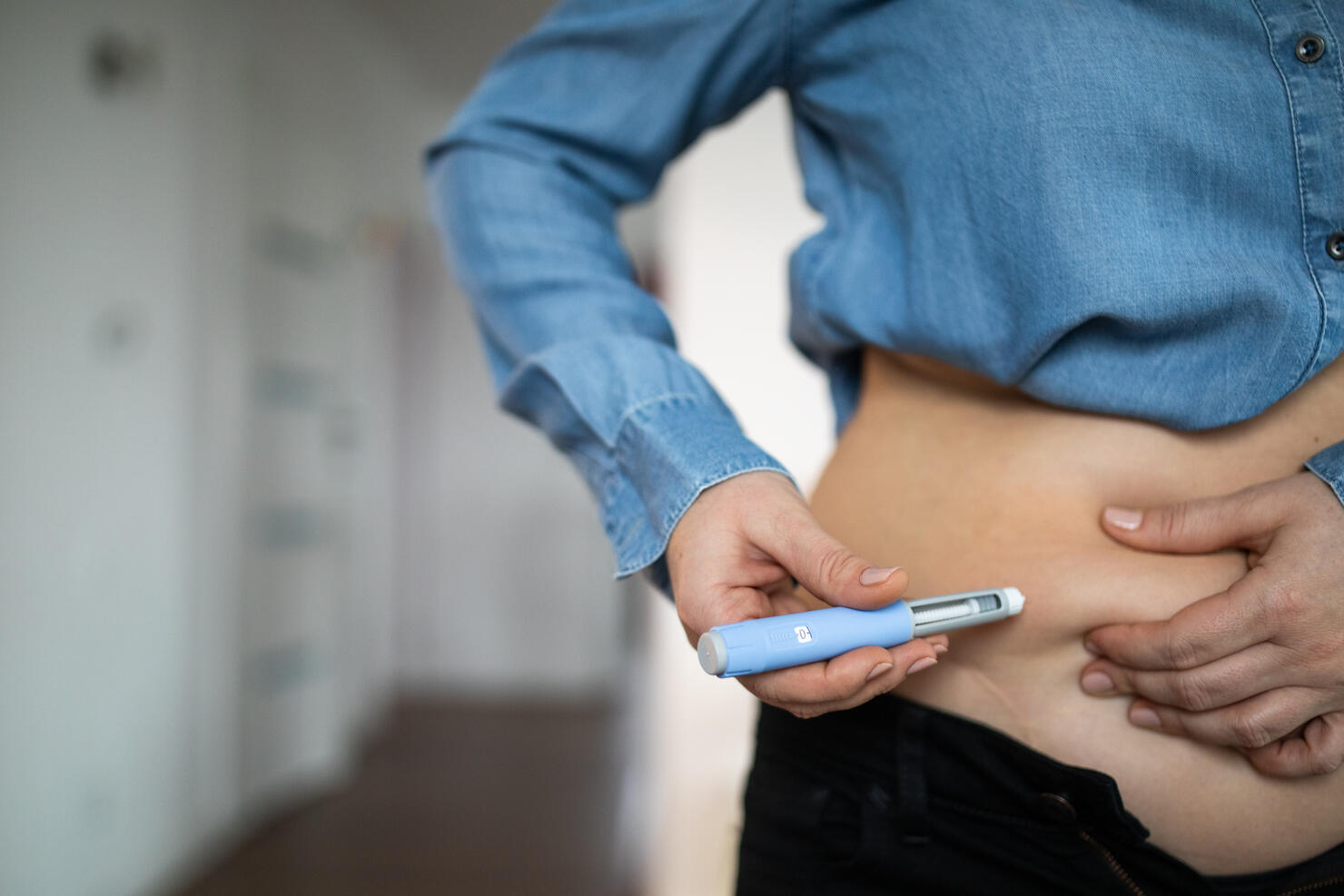 Self-injection with semaglutide for obesity management and health improvement.
