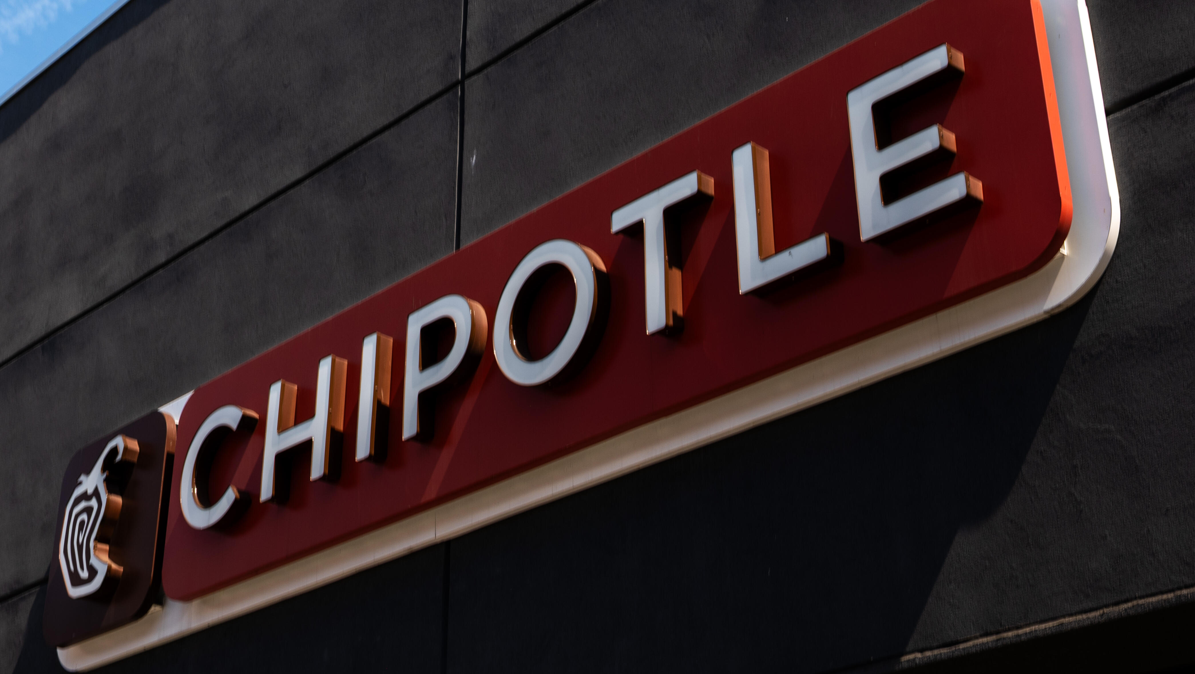 Check These Cinco De Mayo Food & Drink Deals!