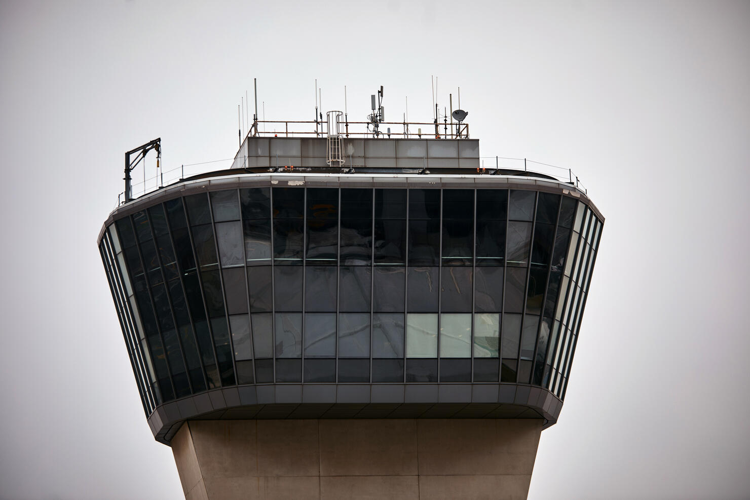 Staffing Shortages And Technology Issues Cause Week-Long Delays At Newark Airport