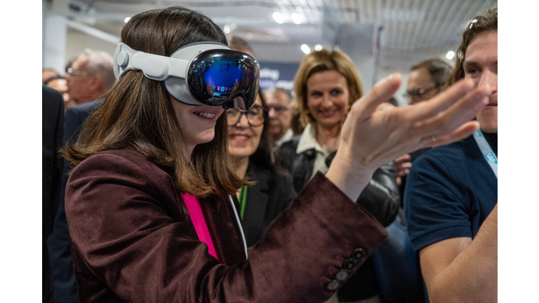 FRANCE-WORLD-ARTIFICIAL-NTELLIGENCE-CANNES-FESTIVAL-2025-AMG