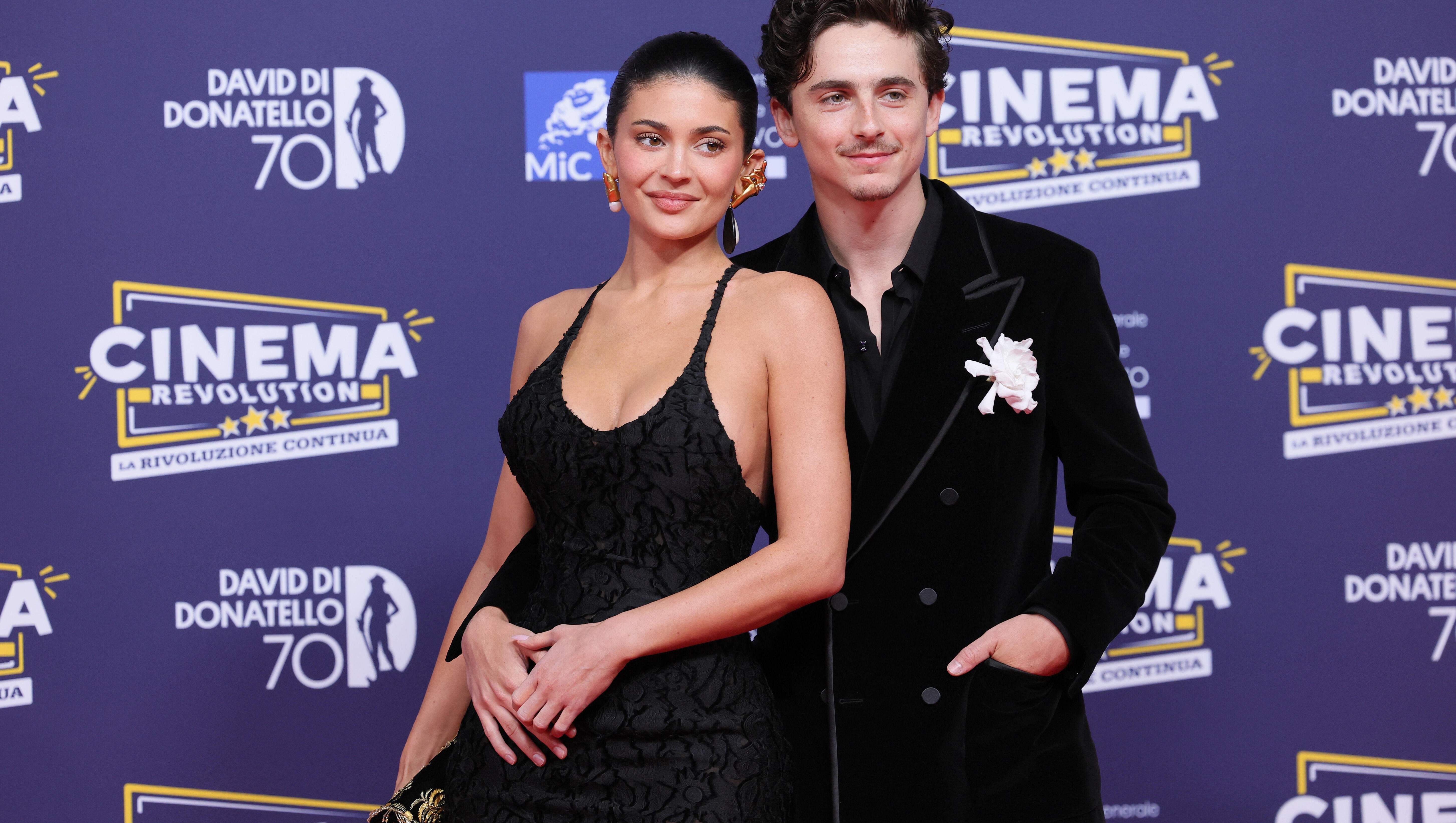 Timothée Chalamet & Kylie Jenner Are Hilarious At The Knicks Game 