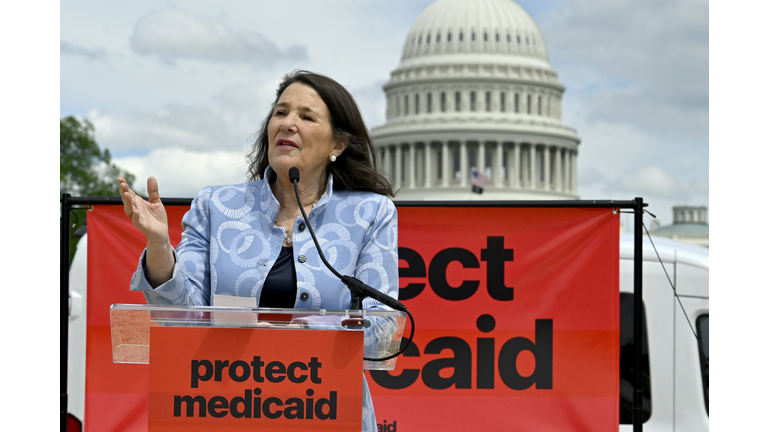 Care Advocates Lead 24-Hour Vigil at U.S. Capitol to Share Stories and Urge Lawmakers to Protect Medicaid - May 7