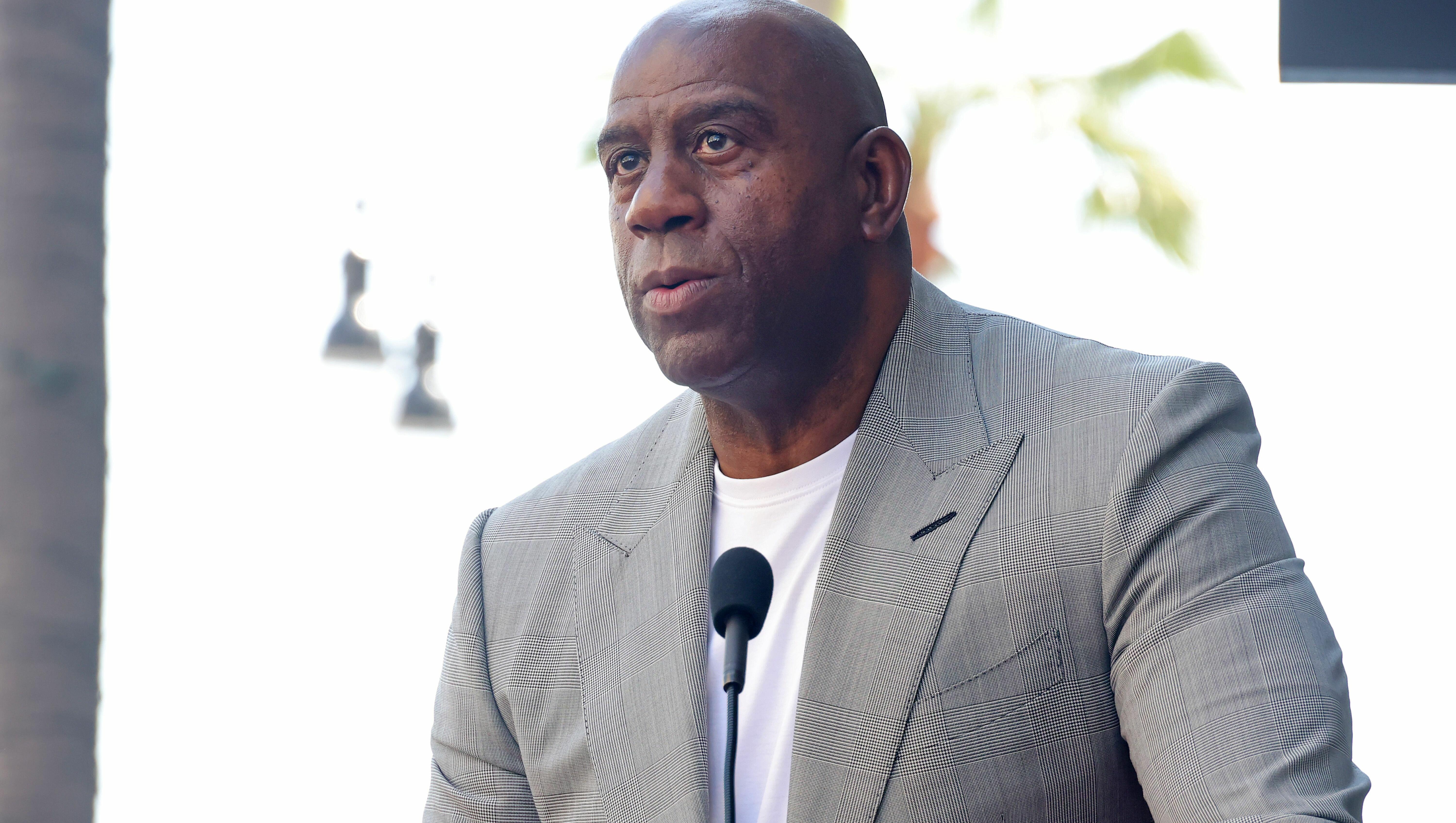 Magic Johnson Honors Xavier Legend with $500K Pledge