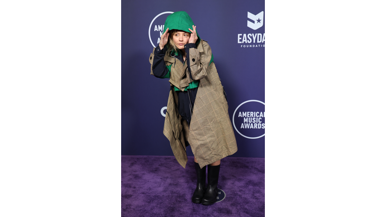 US-ENTERTAINMENT-MUSIC-AMA-ARRIVALS