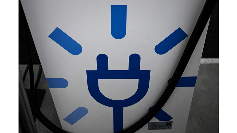 FRANCE-ENERGY-ENVIRONMENT-ELECTRICITY-TRANSPORT