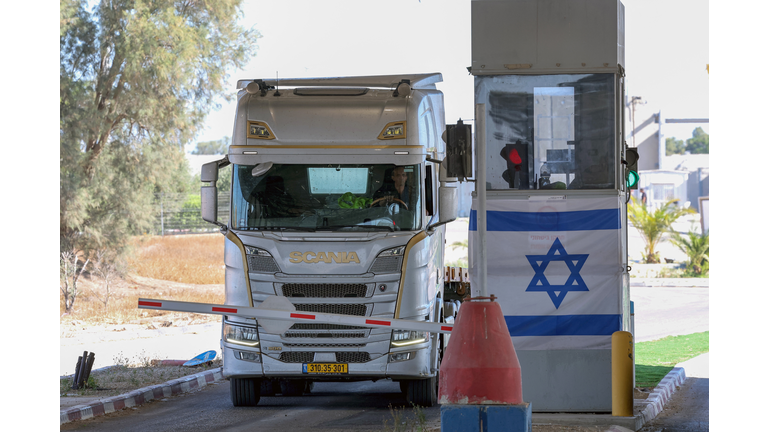 ISRAEL-PALESTINIAN-CONFLICT-AID