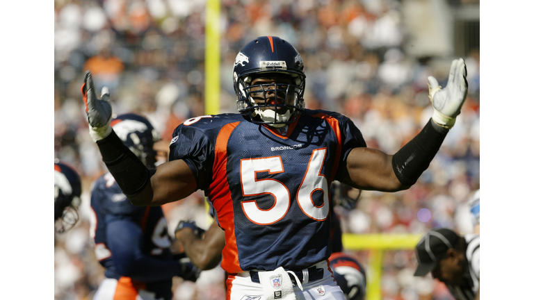 Al Wilson signals to the sideline