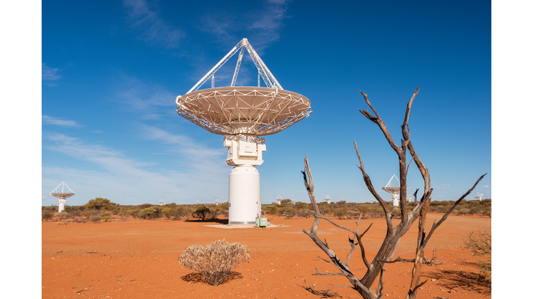 Alien Pulse? Mysterious Deep-Space Object Defies Explanation