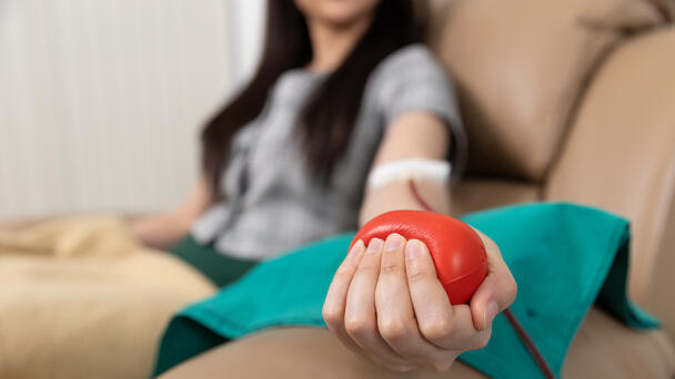 Red Cross Hosts Holiday Heroes Blood Drive in Syracuse