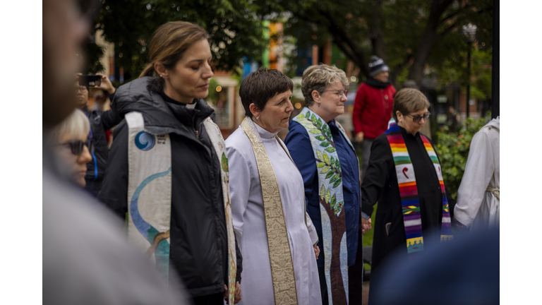 Multiple Injuries In Colorado After Attack At Vigil For Jewish Hostages