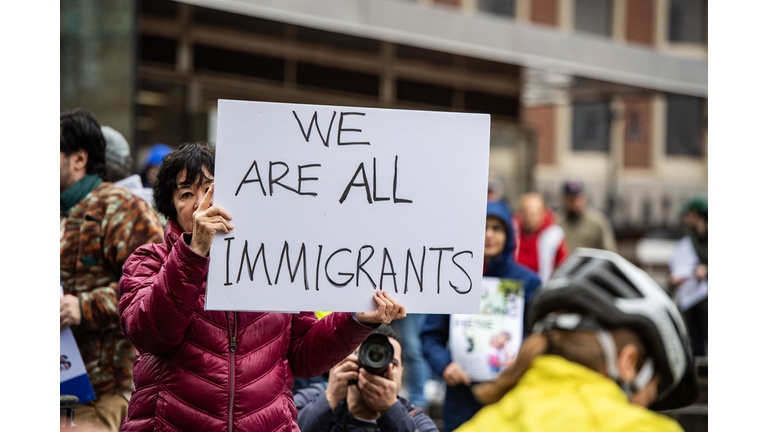 US-POLITICS-MIGRANTS-RALLY