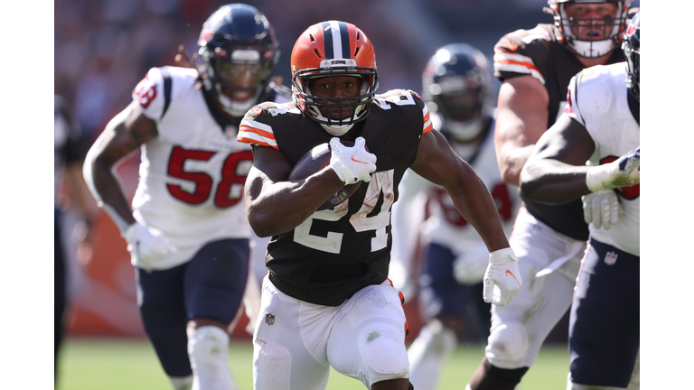 Houston Texans v Cleveland Browns