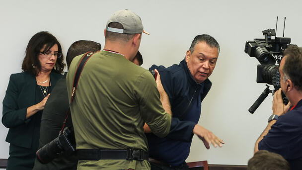 Senator Forcibly Removed From DHS Secretary Kristi Noem's Press Conference