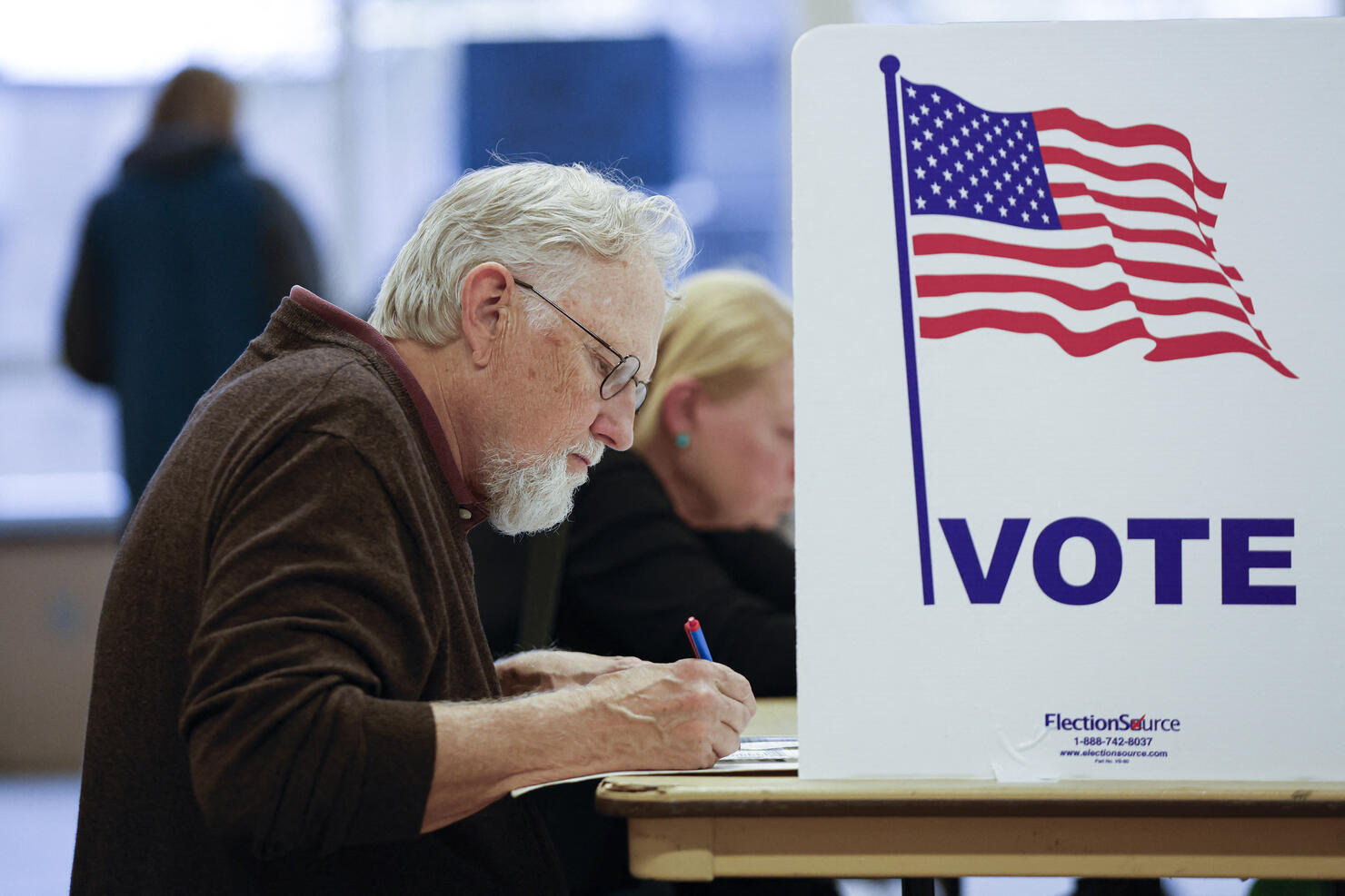 TOPSHOT-US-VOTE-POLITICS