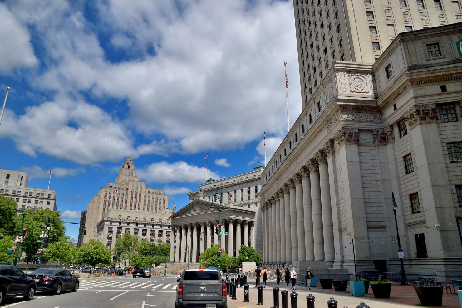 New York, Manhattan, the County Criminal Court, the New York State Supreme Court in the Civic Center and Thurgood Marshall Courthouse