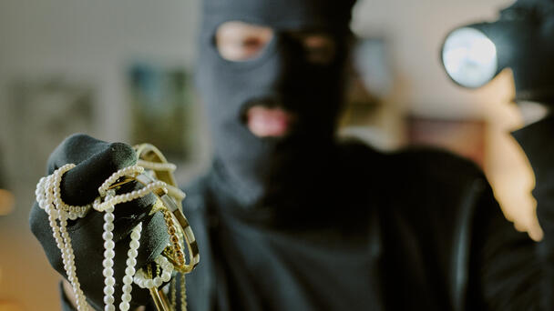 Seven Men Charged In 'Largest Jewelry Heist In US History'