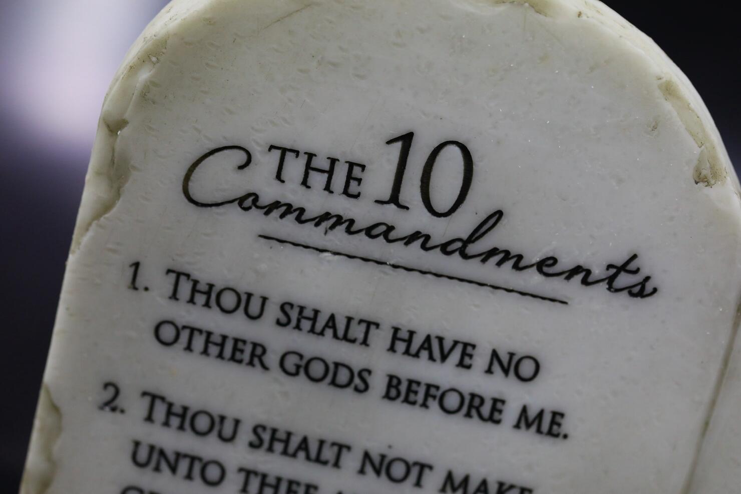10 Commandments Displays