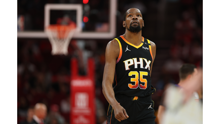 Phoenix Suns v Houston Rockets